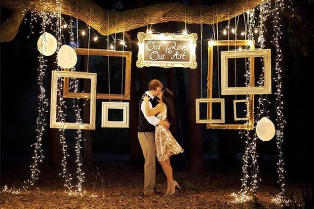 themed-proposal-booth-7-fun-diy-photo-booth-ideas-for-your-party