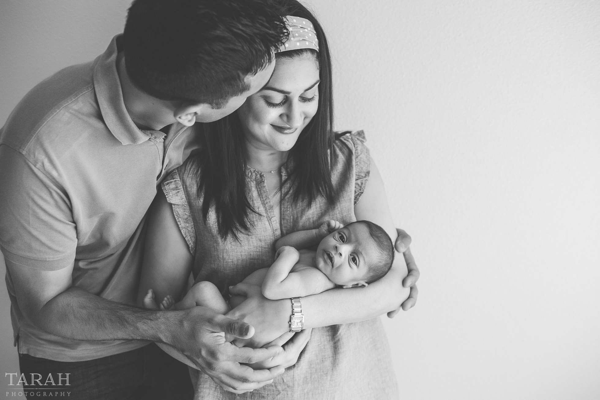 Top 5 Family Photo Ideas With Your Baby | Flytographer