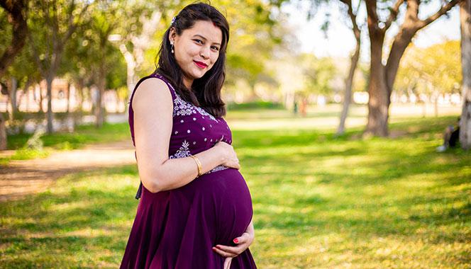pregnancy photo shoot 😍🤰👪 • ShareChat Photos and Videos